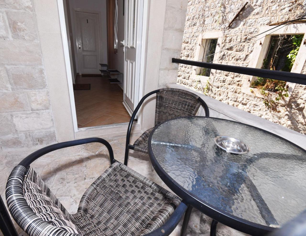 Vila Kula 1830 Apartments Herceg Novi Exterior photo
